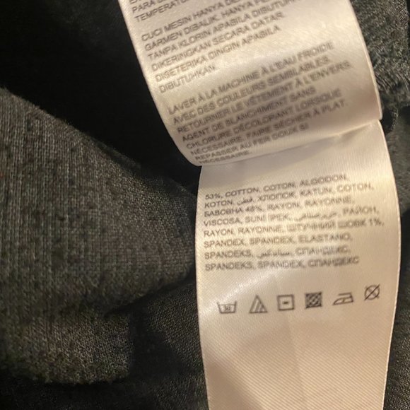 Bebe Black Corduroy A-Line Skirt w Front Zip, Pockets and Tie Belt Size 10 NWT - Picture 10 of 12